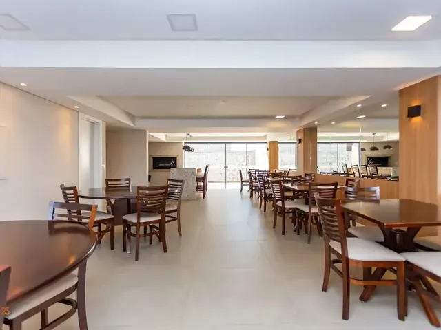 Outro 1 quarto e 1 banheiro, à venda, no bairro Cristo Rei em Curitiba