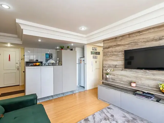 Outro 1 quarto e 1 banheiro, à venda, no bairro Cristo Rei em Curitiba