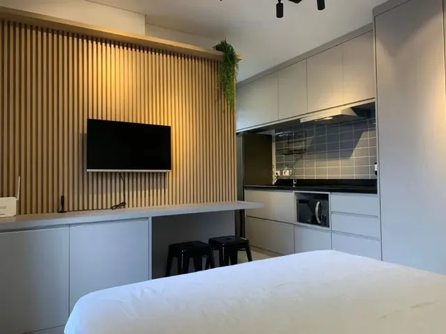 Outro 1 quarto e 1 banheiro, para alugar, no bairro Centro em Curitiba