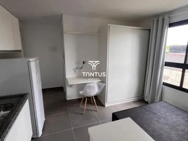 Outro 1 quarto e 1 banheiro, para alugar, no bairro Rebouças em Curitiba