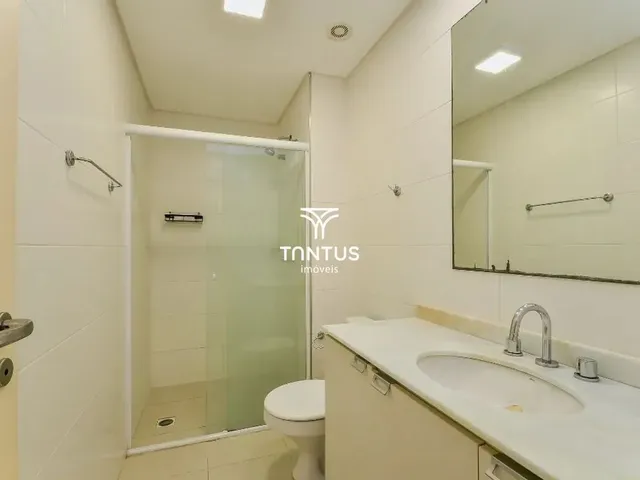 Outro 1 quarto e 1 banheiro, para alugar, no bairro Campina do Siqueira em Curitiba