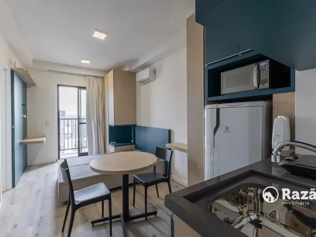 Outro 1 quarto e 1 banheiro, para alugar, no bairro Centro em Curitiba