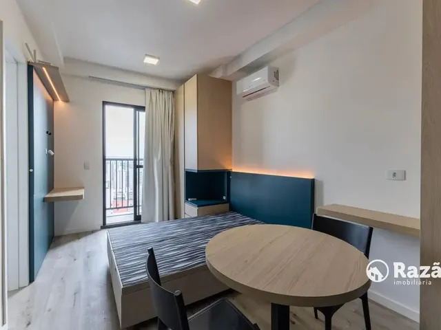 Outro 1 quarto e 1 banheiro, para alugar, no bairro Centro em Curitiba