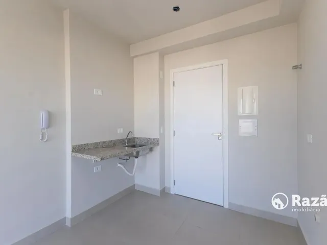 Outro 1 quarto e 1 banheiro, para alugar, no bairro Portão em Curitiba