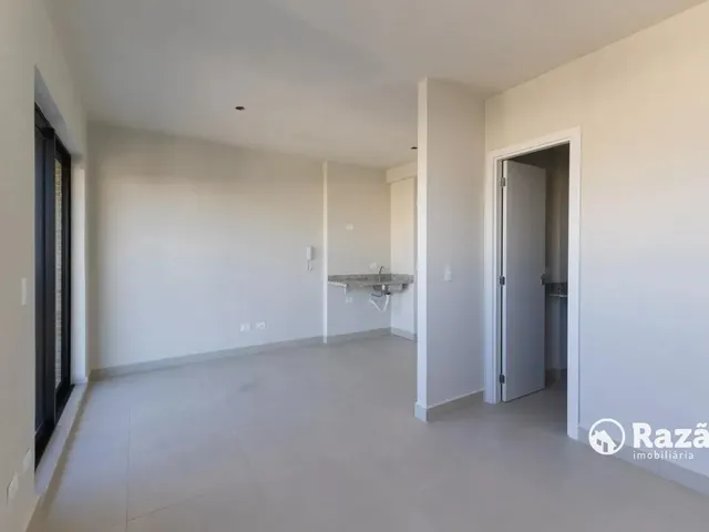 Outro 1 quarto e 1 banheiro, para alugar, no bairro Portão em Curitiba