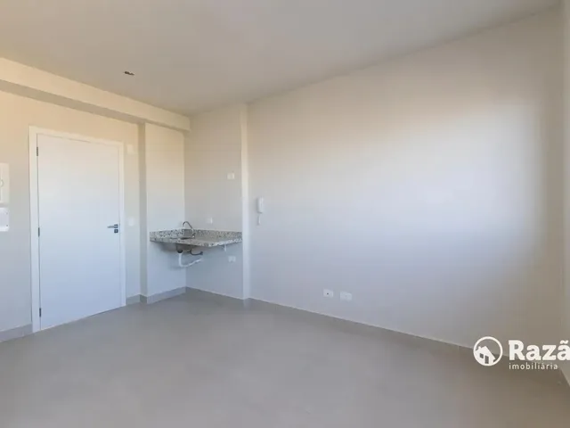 Outro 1 quarto e 1 banheiro, para alugar, no bairro Portão em Curitiba
