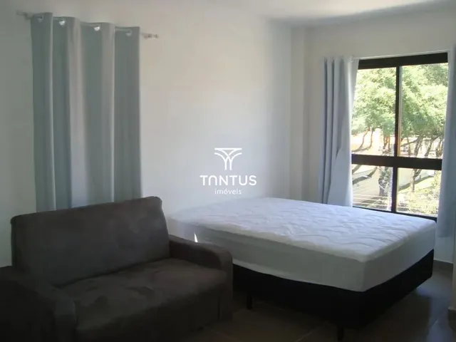 Outro 1 quarto e 1 banheiro, para alugar, no bairro Tarumã em Curitiba