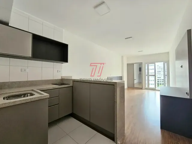 Outro 1 quarto e 1 banheiro, para alugar, no bairro Centro em Curitiba