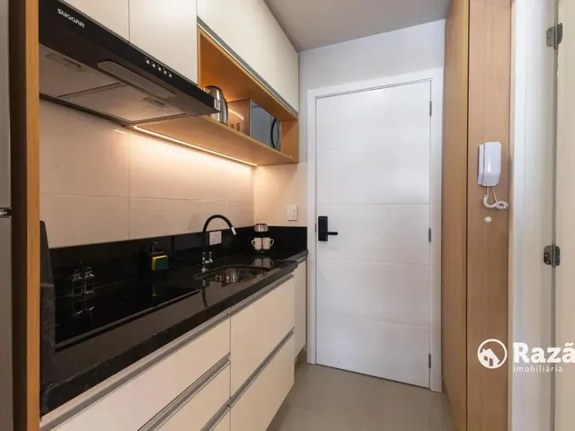Outro 1 quarto e 1 banheiro, para alugar, no bairro Centro em Curitiba