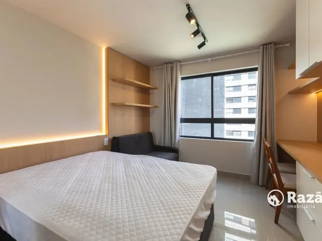 Outro 1 quarto e 1 banheiro, para alugar, no bairro Centro em Curitiba