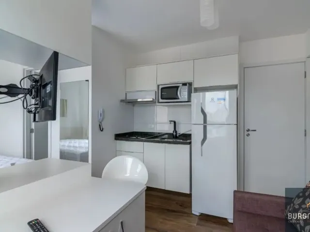 Outro 1 quarto e 1 banheiro, para alugar, no bairro Centro em Curitiba