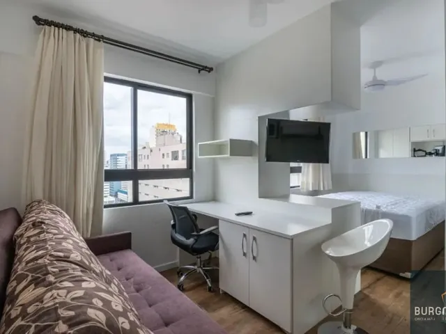 Outro 1 quarto e 1 banheiro, para alugar, no bairro Centro em Curitiba