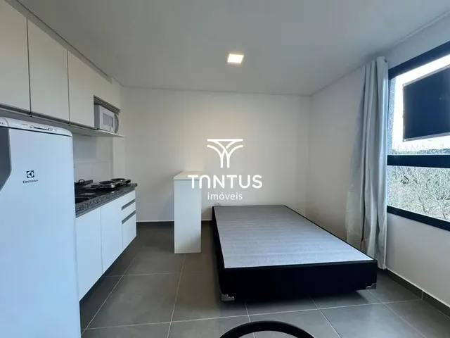 Outro 1 quarto e 1 banheiro, para alugar, no bairro Bom Retiro em Curitiba