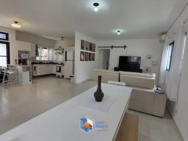 Casa com 384m² 3 quartos e 3 banheiros, à venda, no bairro Chácara Monte Alegre em São Paulo
