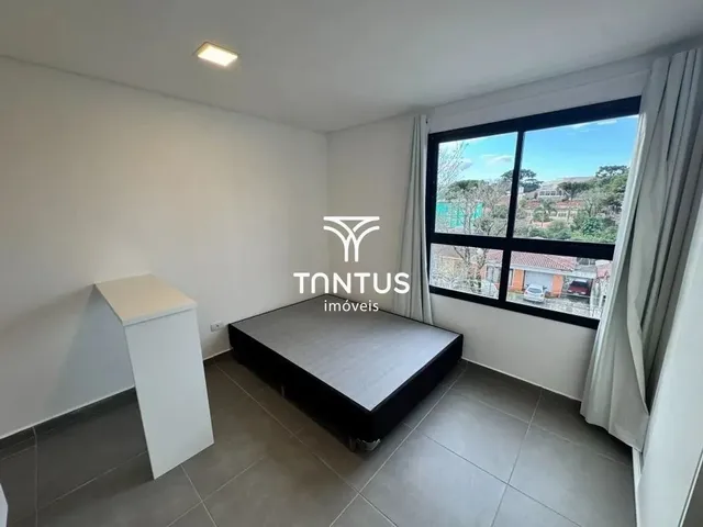 Outro 1 quarto e 1 banheiro, para alugar, no bairro Centro Cívico em Curitiba