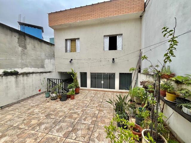 Foto do Outro - Casa de vila para venda em Jardim Kika com 3 quartos, 200m² | Lares e Andares Imóveis