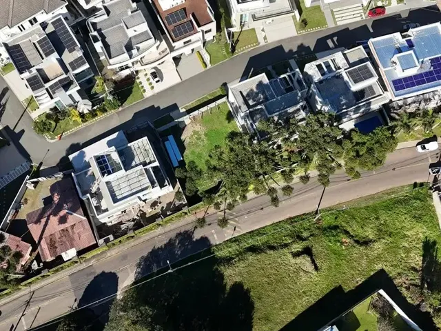 Outro com 540m², à venda, no bairro Santa Felicidade em Curitiba