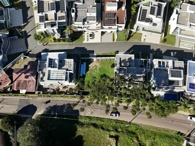 Outro com 540m², à venda, no bairro Santa Felicidade em Curitiba