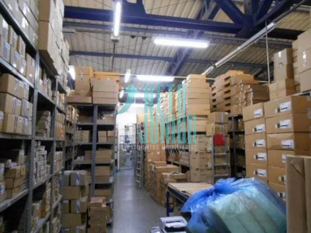 Prédio com 1000m², à venda, no bairro Vila Romana em São Paulo