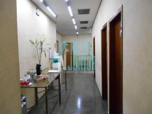 Prédio com 1000m², à venda, no bairro Vila Romana em São Paulo