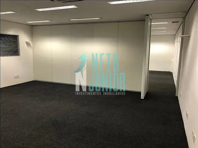 Prédio com 685m², para alugar, no bairro Vila Olímpia em São Paulo