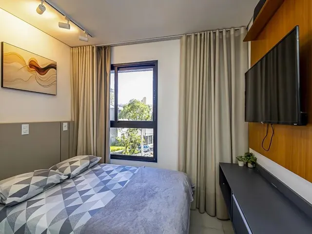 Outro 1 quarto e 1 banheiro, à venda, no bairro Água Verde em Curitiba