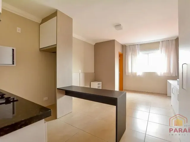 Outro 1 quarto e 1 banheiro, para alugar, no bairro Centro em Curitiba