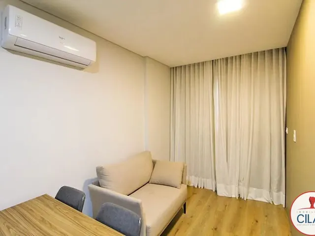Outro 1 quarto e 1 banheiro, para alugar, no bairro Centro em Curitiba