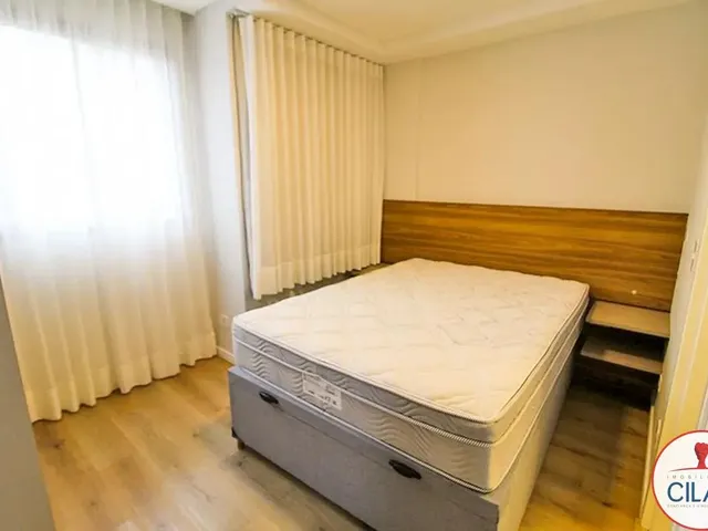 Outro 1 quarto e 1 banheiro, para alugar, no bairro Centro em Curitiba