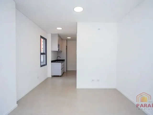 Outro 1 quarto e 1 banheiro, para alugar, no bairro Centro em Curitiba