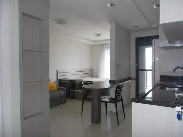 Outro 1 quarto e 1 banheiro, para alugar, no bairro Bigorrilho em Curitiba
