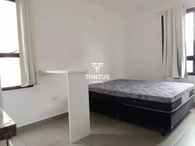 Outro 1 quarto e 1 banheiro, para alugar, no bairro Bacacheri em Curitiba