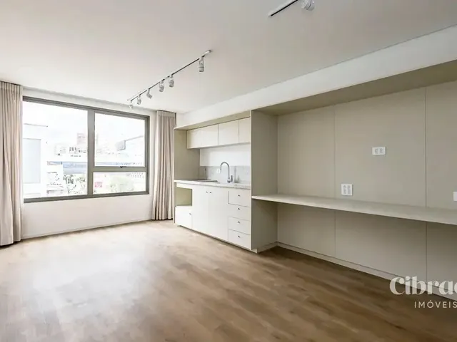 Outro 1 quarto e 1 banheiro, para alugar, no bairro Centro Cívico em Curitiba