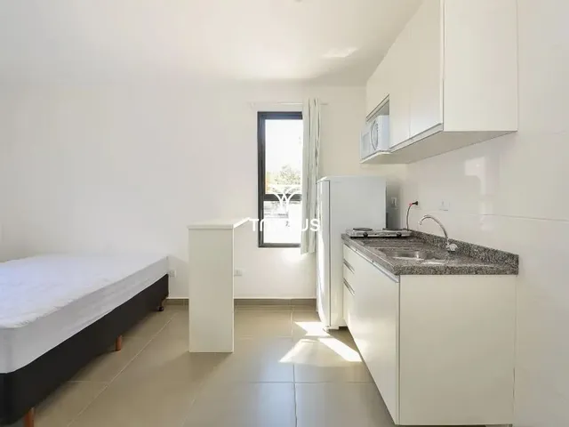 Outro 1 quarto e 1 banheiro, para alugar, no bairro Bacacheri em Curitiba