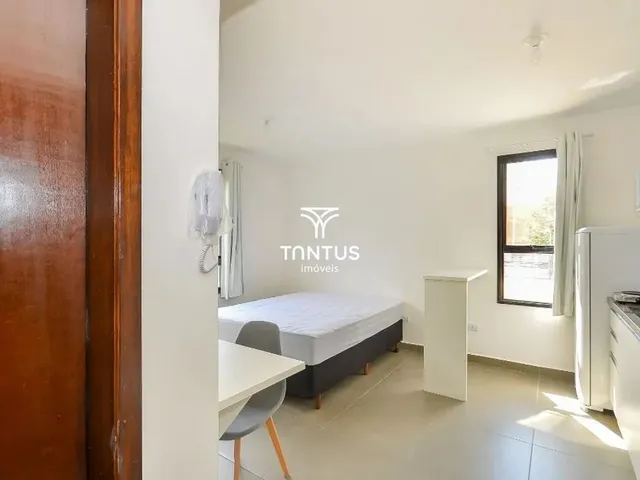 Outro 1 quarto e 1 banheiro, para alugar, no bairro Bacacheri em Curitiba