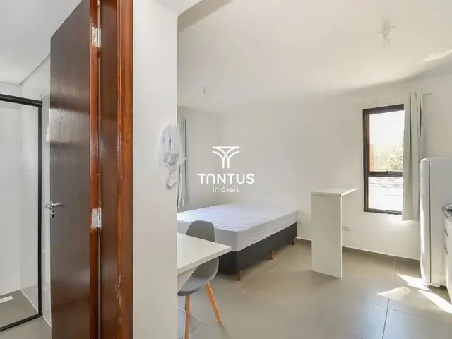 Outro 1 quarto e 1 banheiro, para alugar, no bairro Bacacheri em Curitiba