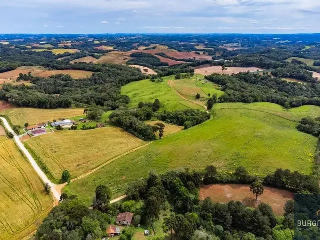 Terreno com 1000m², à venda, no bairro Ferraria em Campo Largo