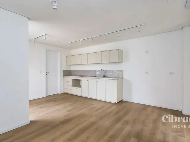 Apartamento 1 quarto e 1 banheiro, para alugar, no bairro Centro Cívico em Curitiba