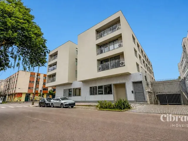 Outro 1 quarto e 1 banheiro, para alugar, no bairro Centro Cívico em Curitiba