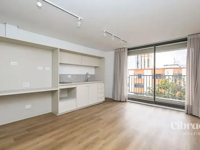 Outro 1 quarto e 1 banheiro, para alugar, no bairro Centro Cívico em Curitiba