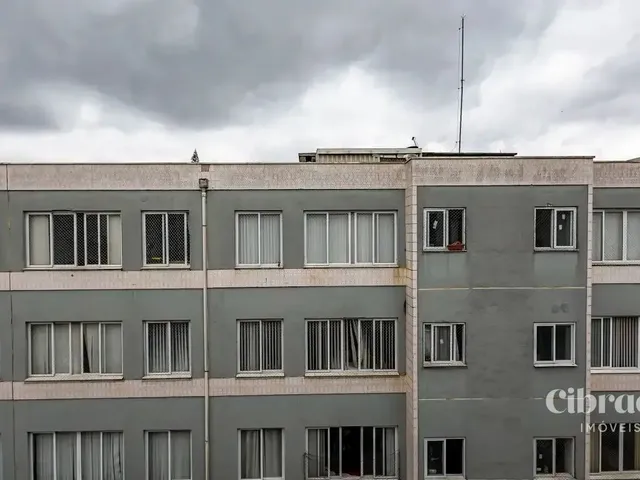 Outro 1 quarto e 1 banheiro, para alugar, no bairro Centro Cívico em Curitiba