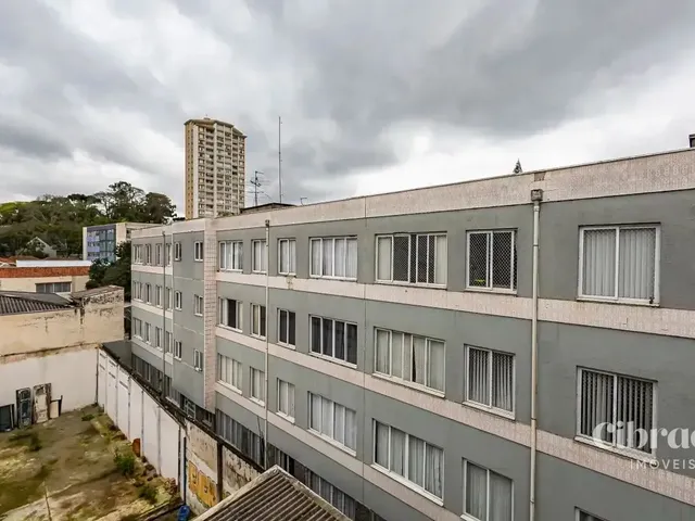 Outro 1 quarto e 1 banheiro, para alugar, no bairro Centro Cívico em Curitiba