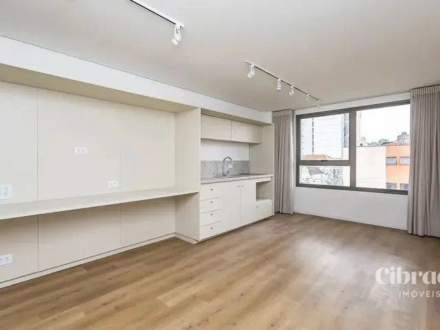 Outro 1 quarto e 1 banheiro, para alugar, no bairro Centro Cívico em Curitiba