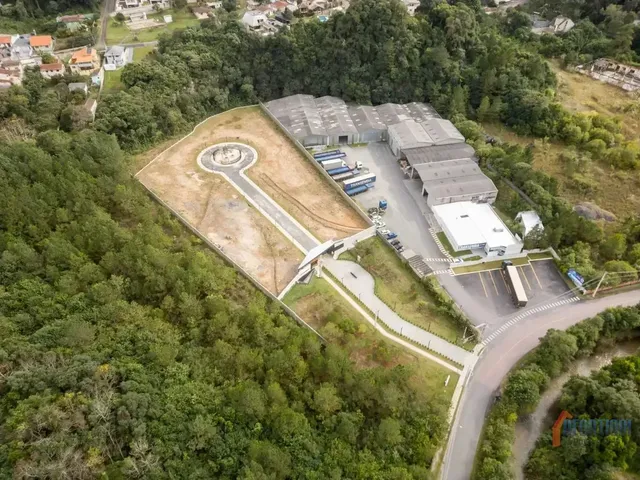 Terreno com 374m², à venda, no bairro Cascatinha em Curitiba