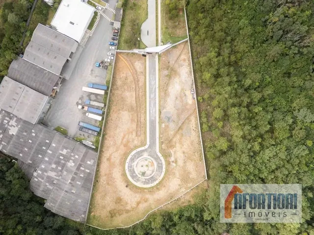 Terreno com 312m², à venda, no bairro Cascatinha em Curitiba