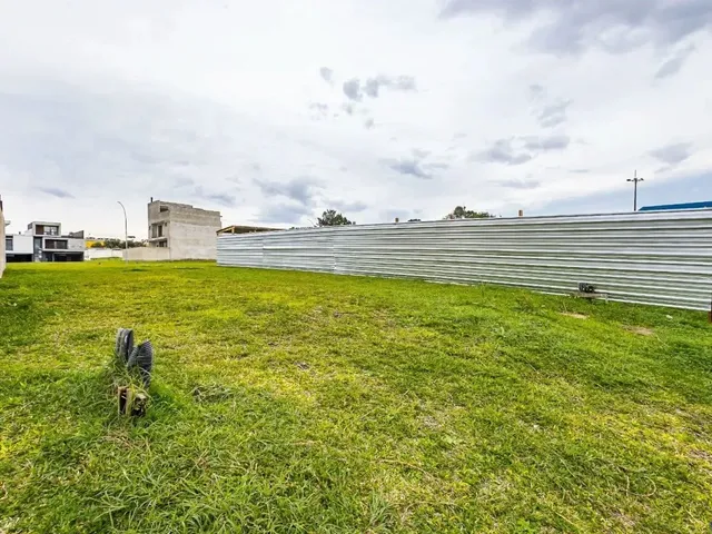 Terreno à venda, no bairro Xaxim em Curitiba