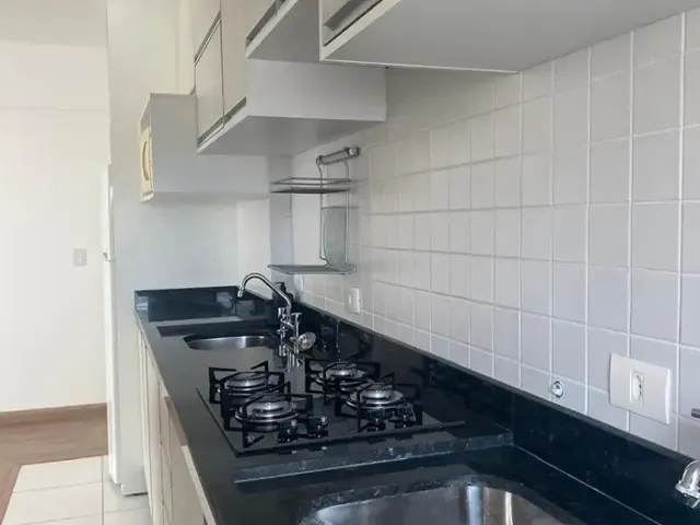 Outro 1 quarto e 1 banheiro, para alugar, no bairro Centro em Curitiba