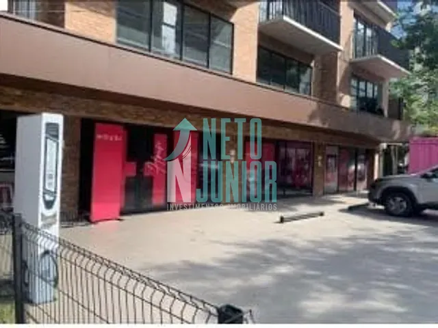 Loja com 345m², para alugar, no bairro Vila Nova Conceição em São Paulo