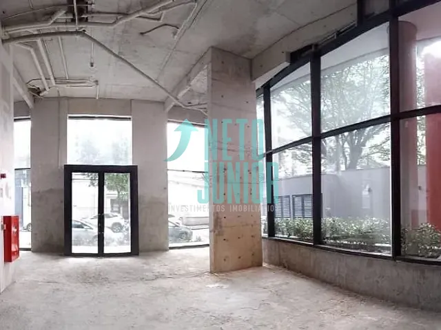Loja com 240m², para alugar, no bairro Moema em São Paulo