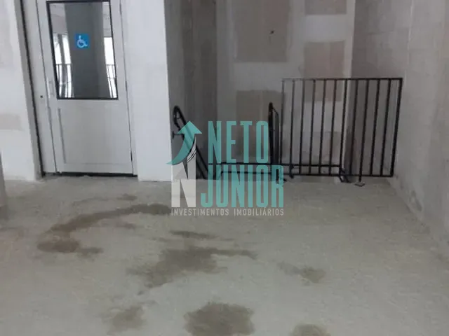 Loja com 240m², para alugar, no bairro Moema em São Paulo